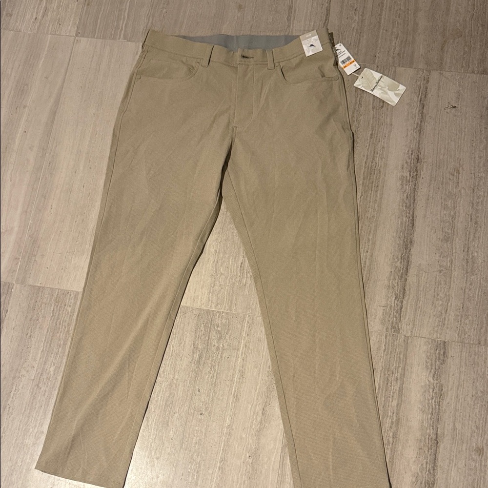Tommy Bahama Men’s Khaki Performance Chino Pants NWT Stretch Golf Casual